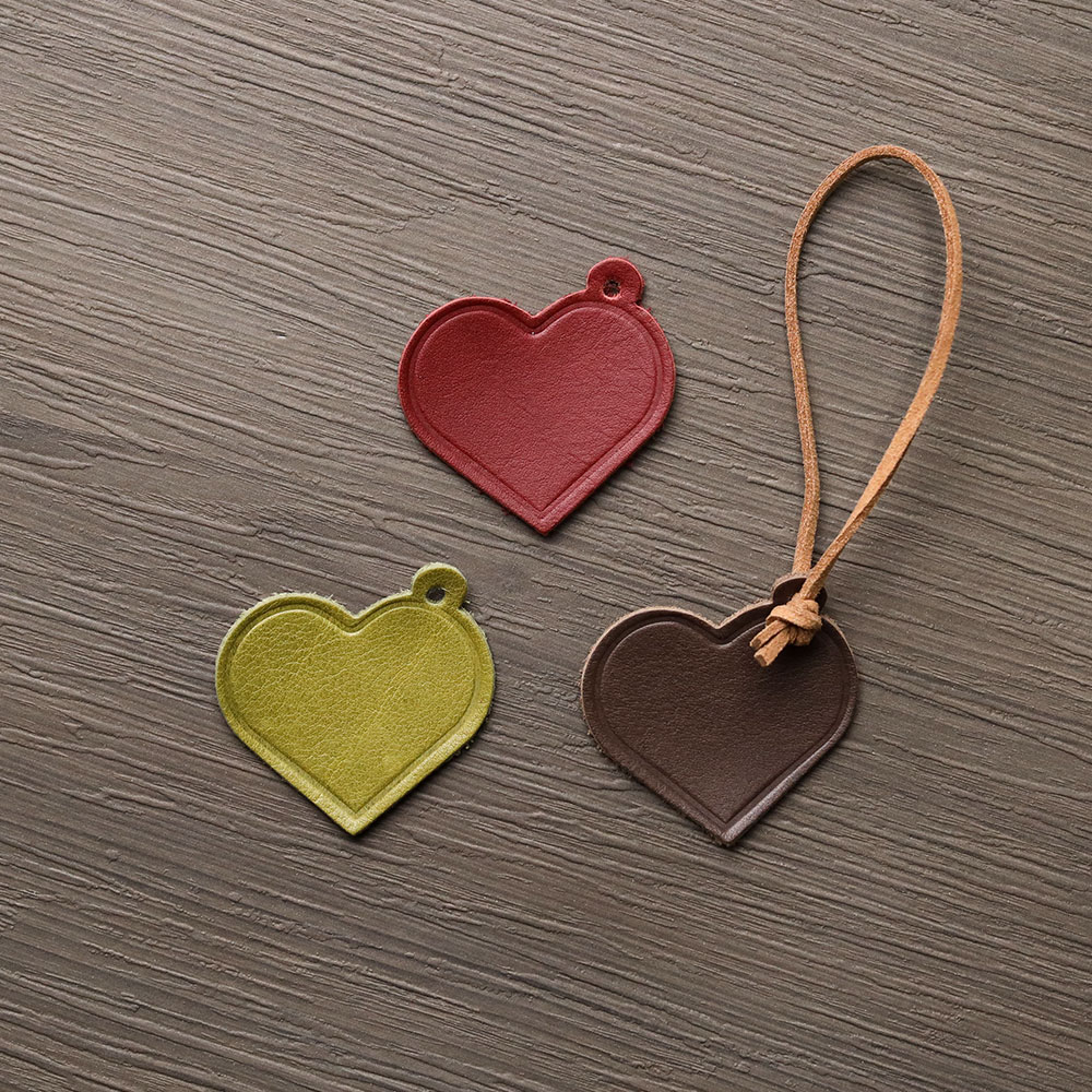 レザーオーナメントプレゼント ハート