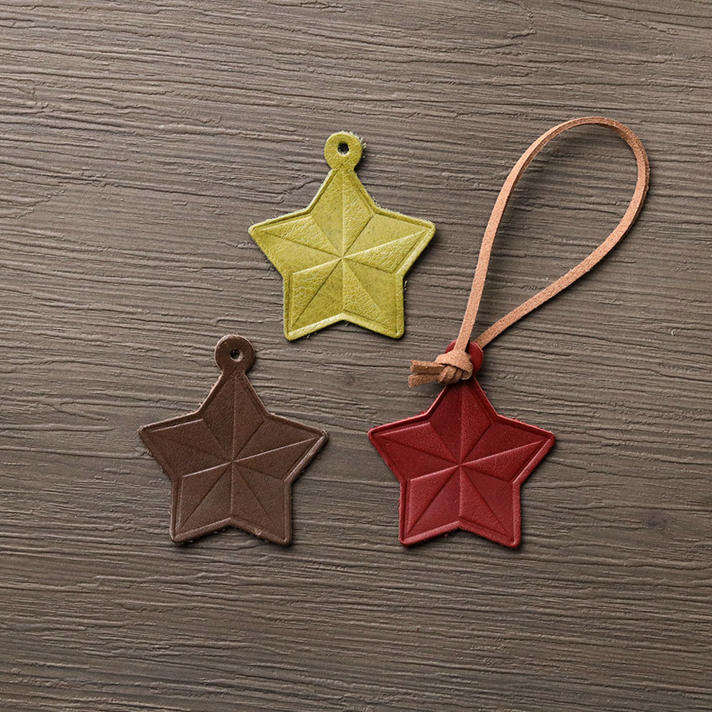 レザーオーナメントプレゼント 星