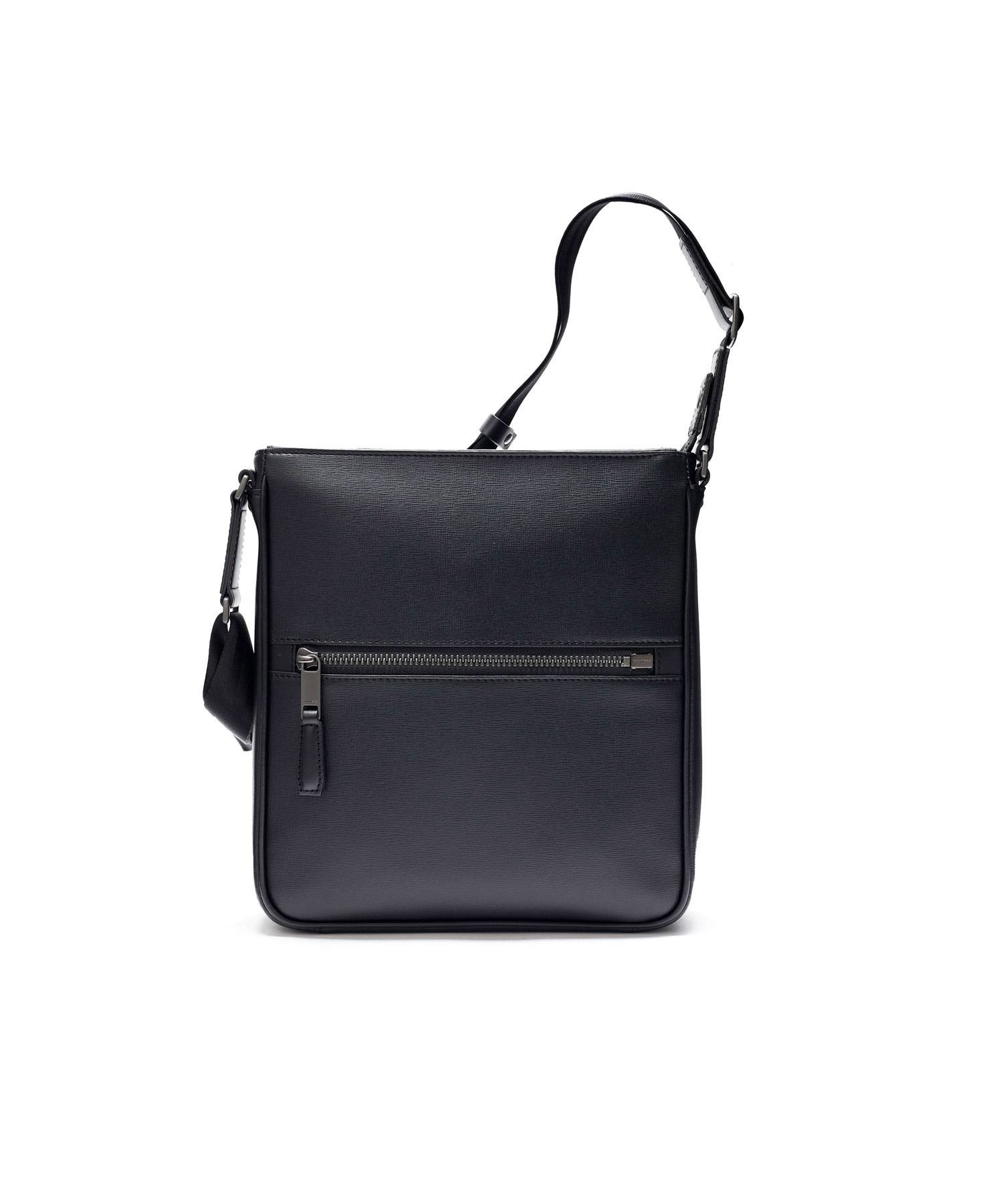 フジタカ ベリルクラリーノ ショルダーバッグ B5(クロ)