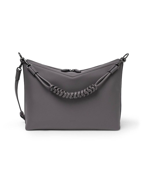 フジタカ トレッソ レザーショルダーバッグ A4