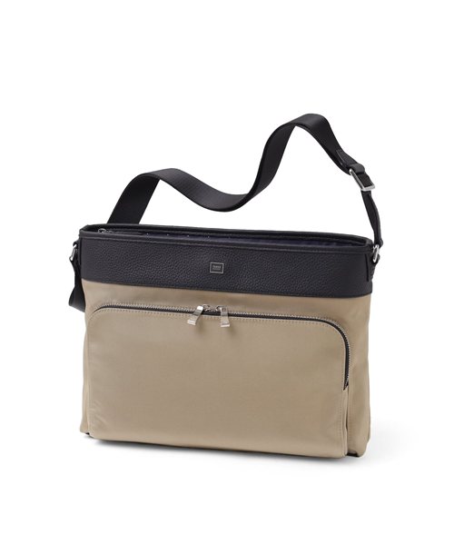 タケオキクチ インター ショルダーバッグ A4