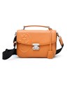 カステルバジャック トリエII レザーショルダーバッグ(オレンジ)