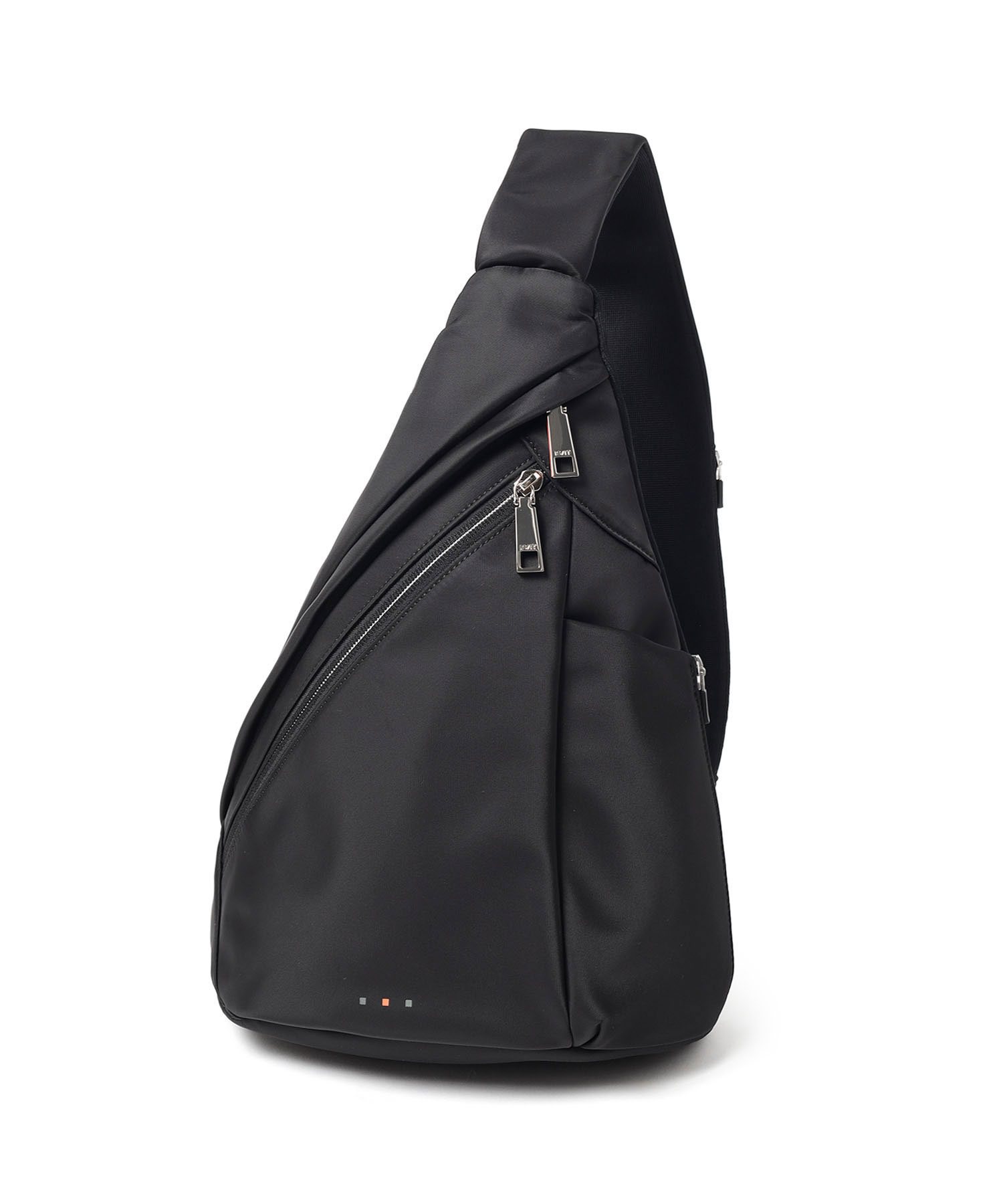 イズイット ボトカ ワンショルダーバッグ(クロ)