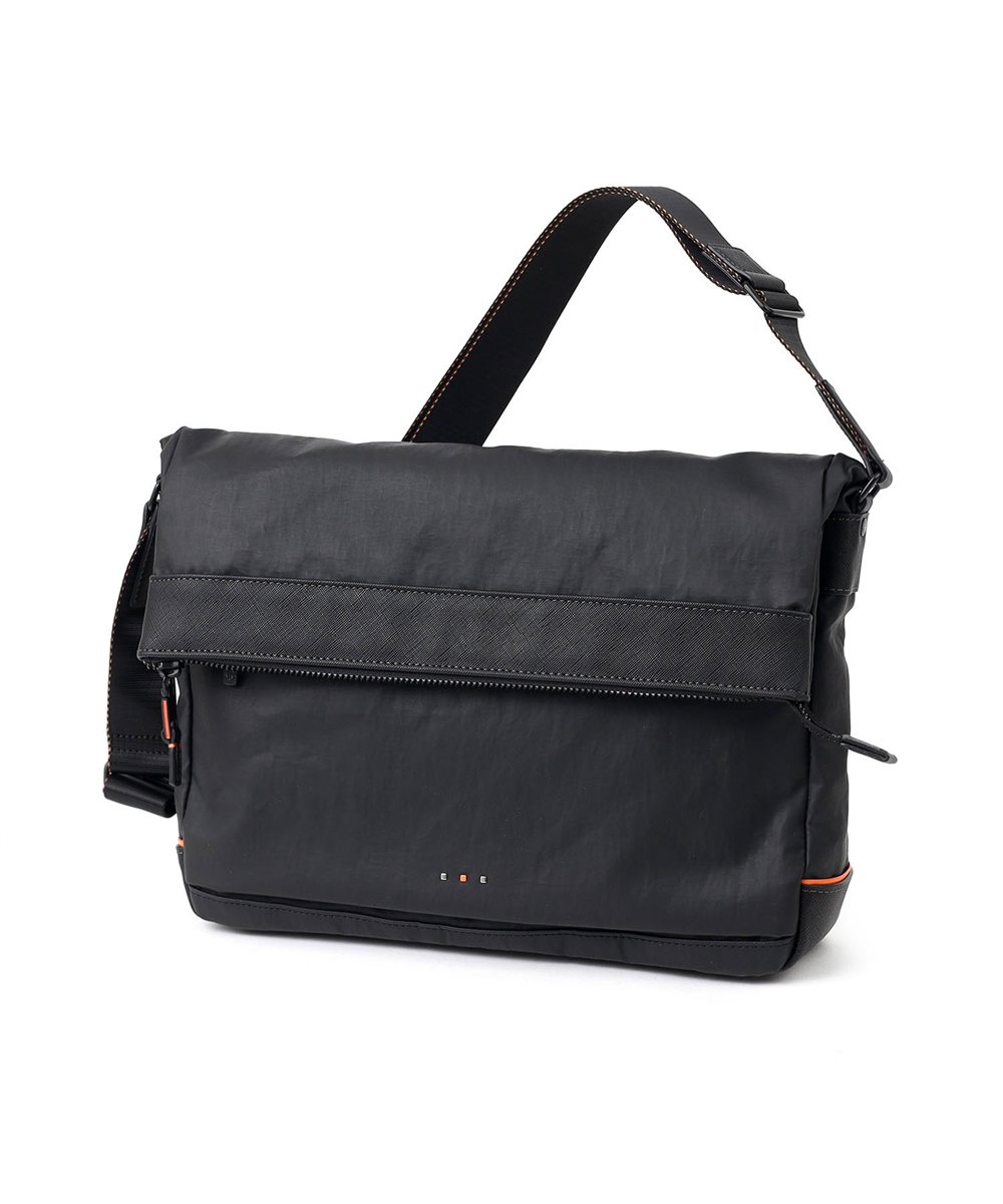 イズイット グリンザ ショルダーバッグ A4