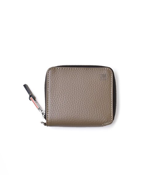 イズイット ノボ コンパクト二つ折り財布 ネックコード付属 カード段2