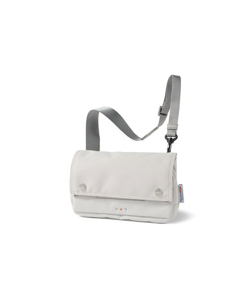イズイット ウェザー ミニショルダーバッグ ヨコ型