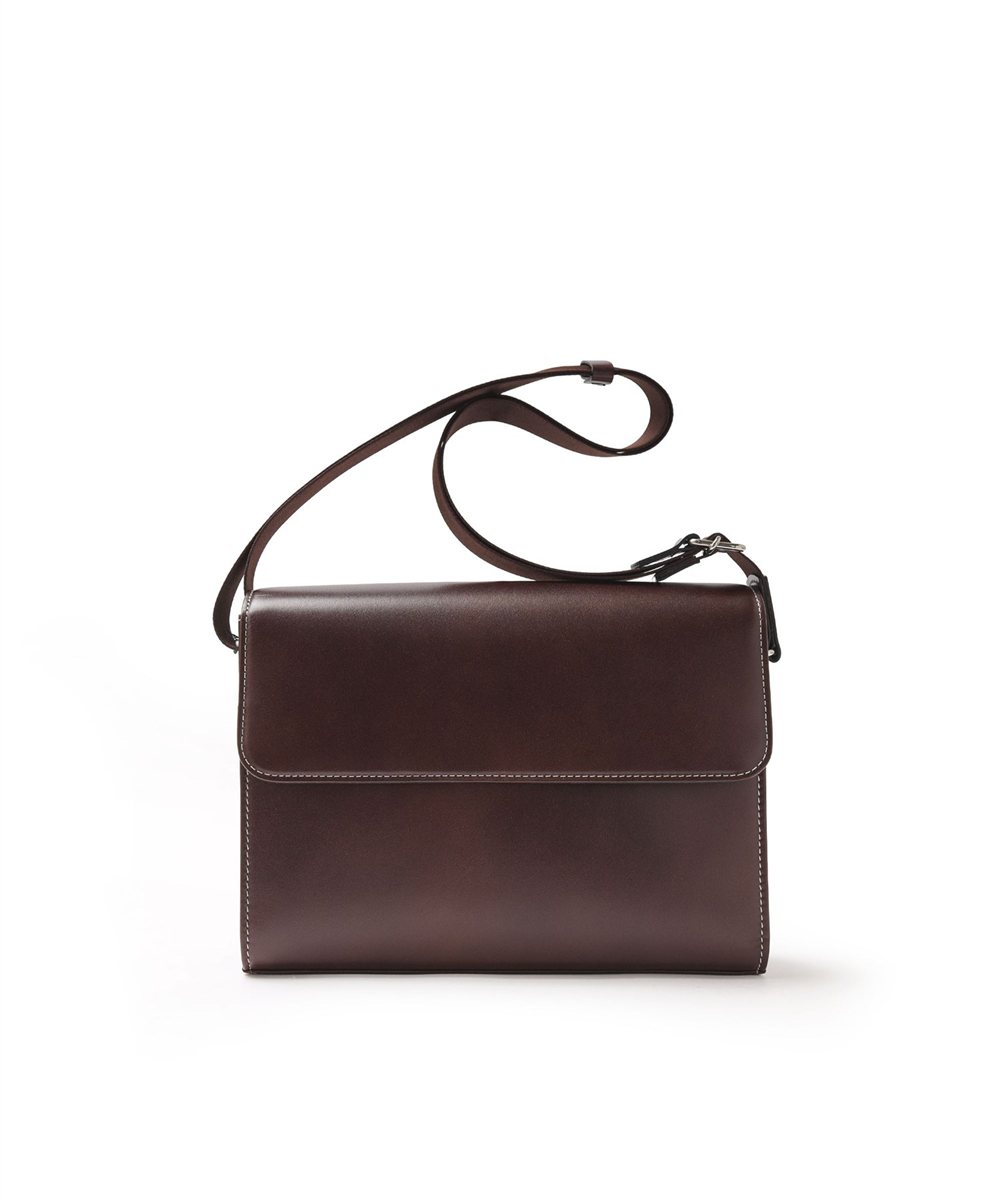 イズイット ユーゲント レザーショルダーバッグ