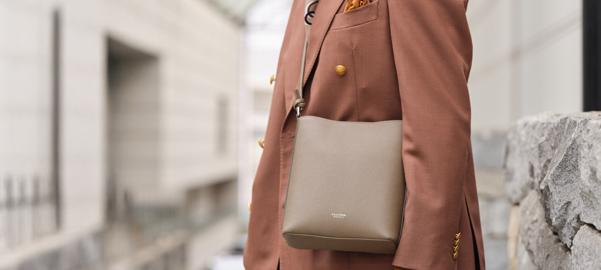 カーフレザー ショルダーバッグ