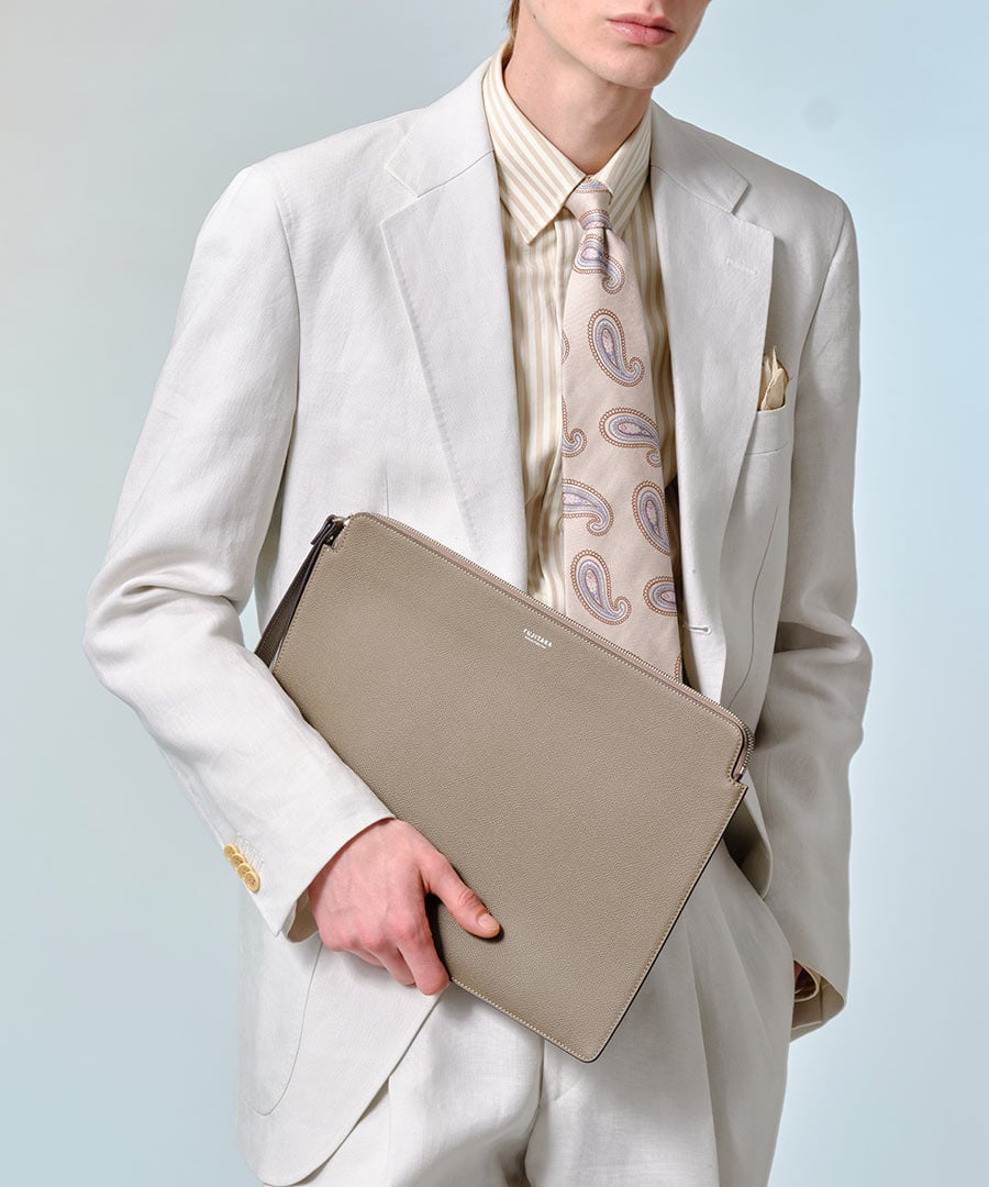 フジタカ ワープロラックスコンフォート カーフレザー クラッチバッグ A4