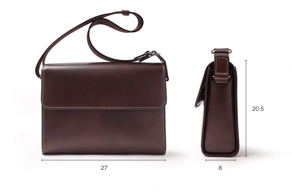 牛革ショルダーバッグのサイズ