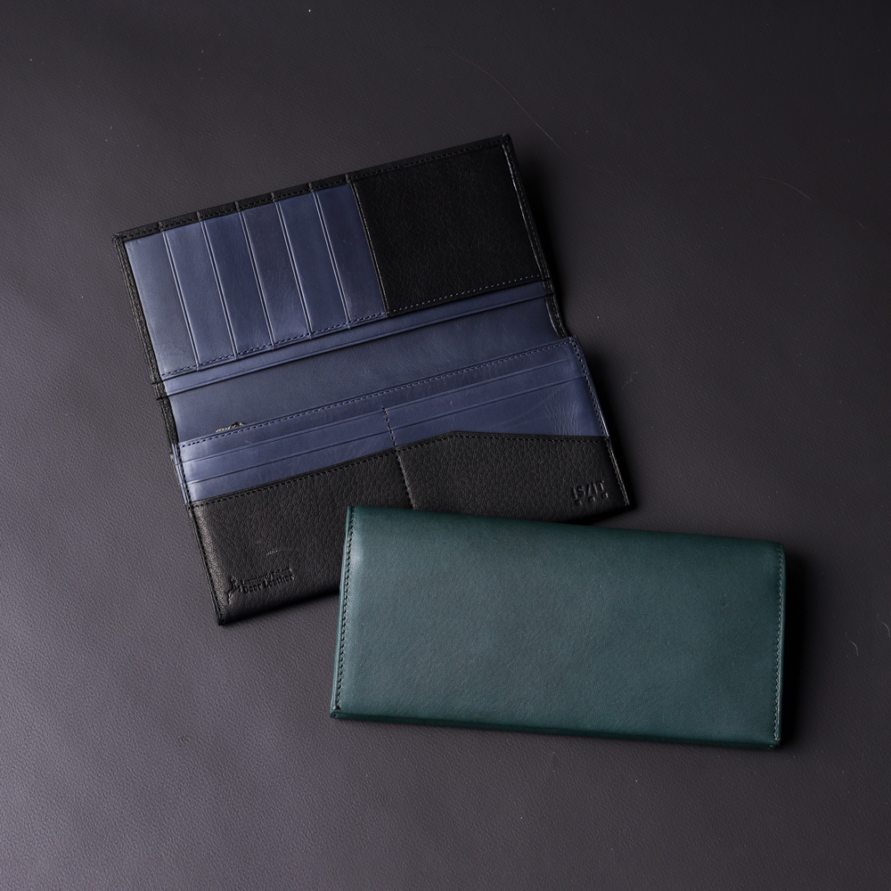 イズイット ディアⅡ かぶせ長財布カード段12