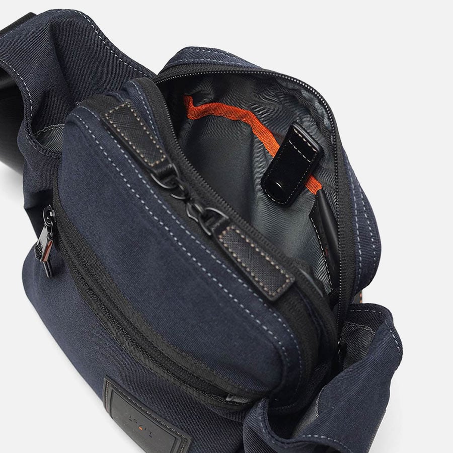 イズイット ガーデン 縦型ショルダーバッグ