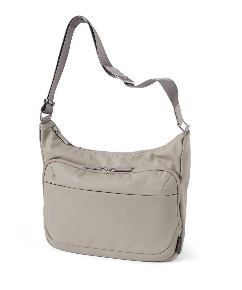 イズイット マイナビカジビジ ショルダーバッグ A4