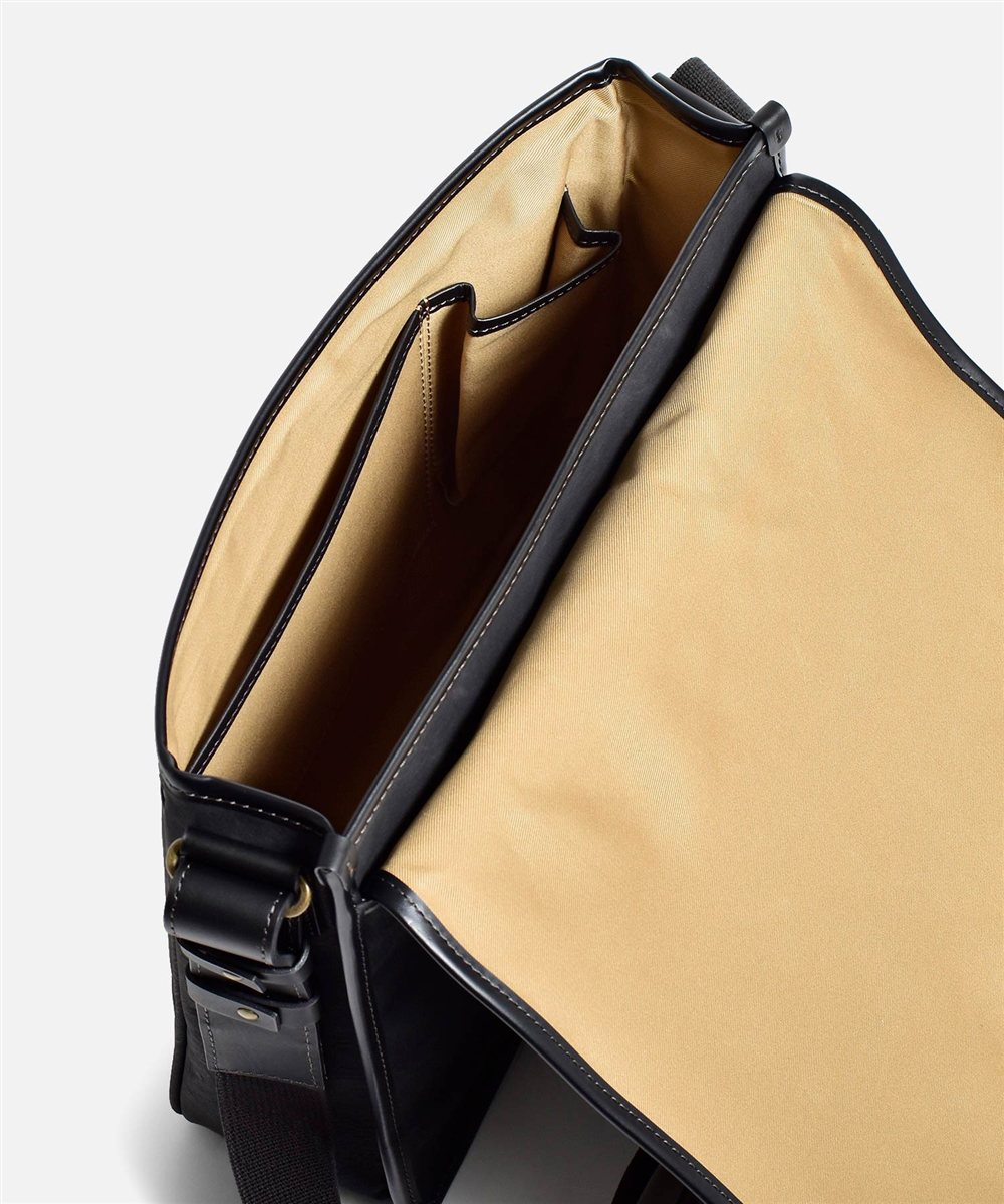 タケオキクチ クラプトン A4可 斜めがけ可 ショルダーバッグ