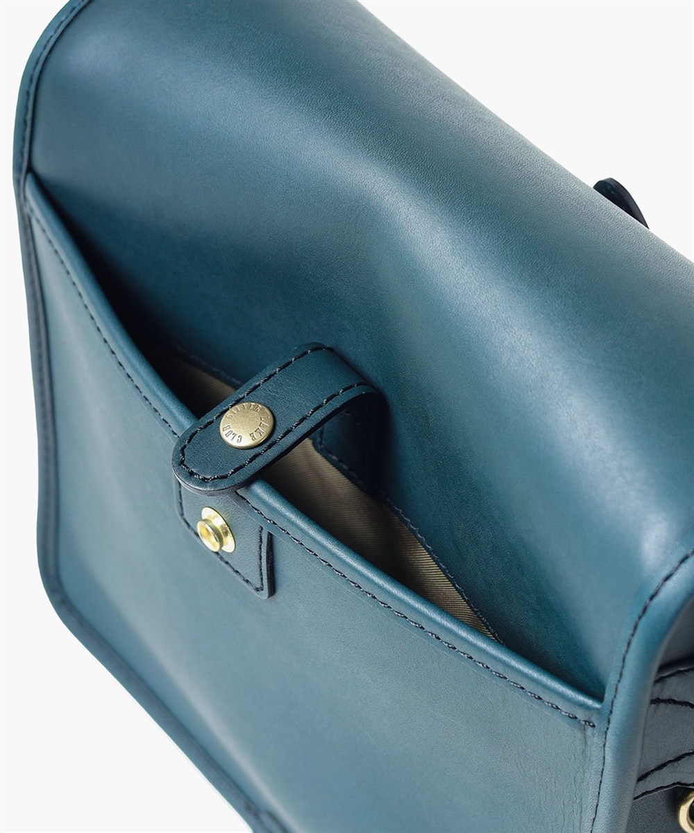 シルバーレイククラブ オイルレザー ショルダーバッグ 22cm