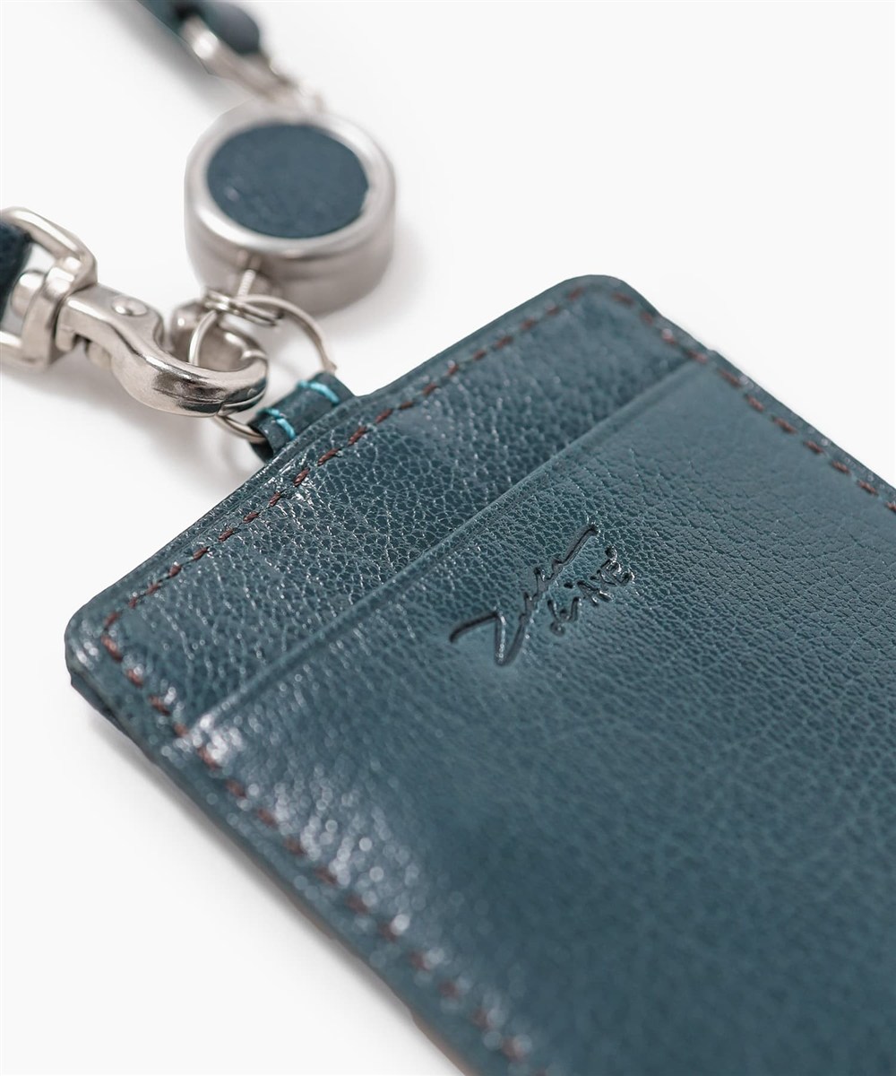 アックス ゼロツー リール付きパスケース