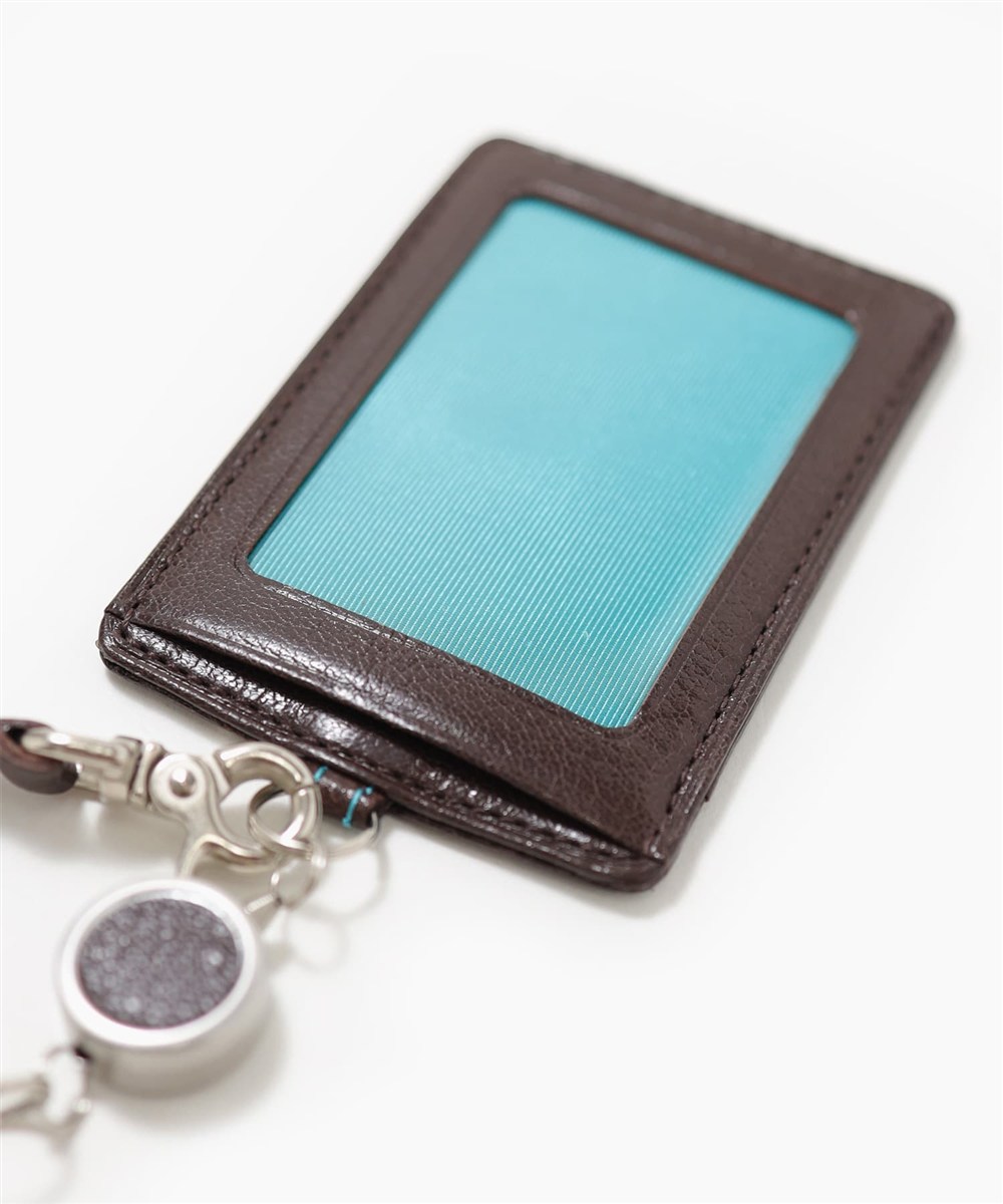 アックス ゼロツー リール付きパスケース