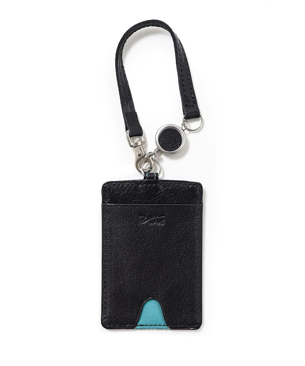 アックス ゼロツー リール付きパスケース