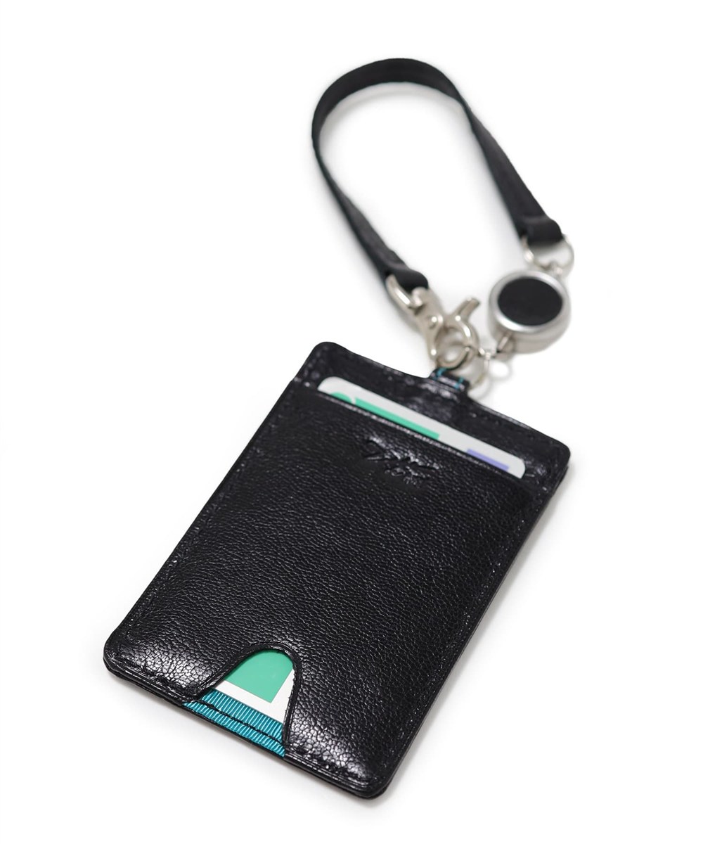 アックス ゼロツー リール付きパスケース