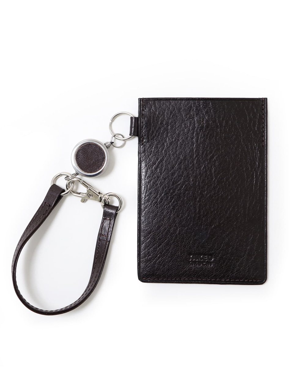 タケオキクチ アルド リール付きパスケース