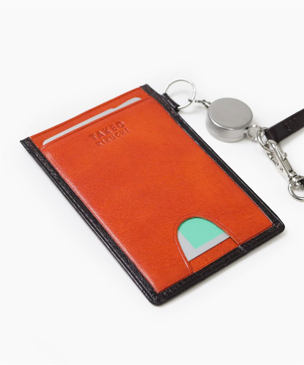 タケオキクチ アルド リール付きパスケース