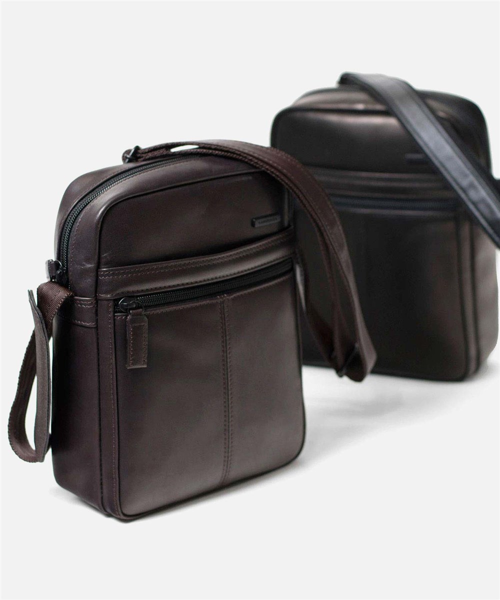 カルワザ ウイングII ミニレザーショルダーバッグ