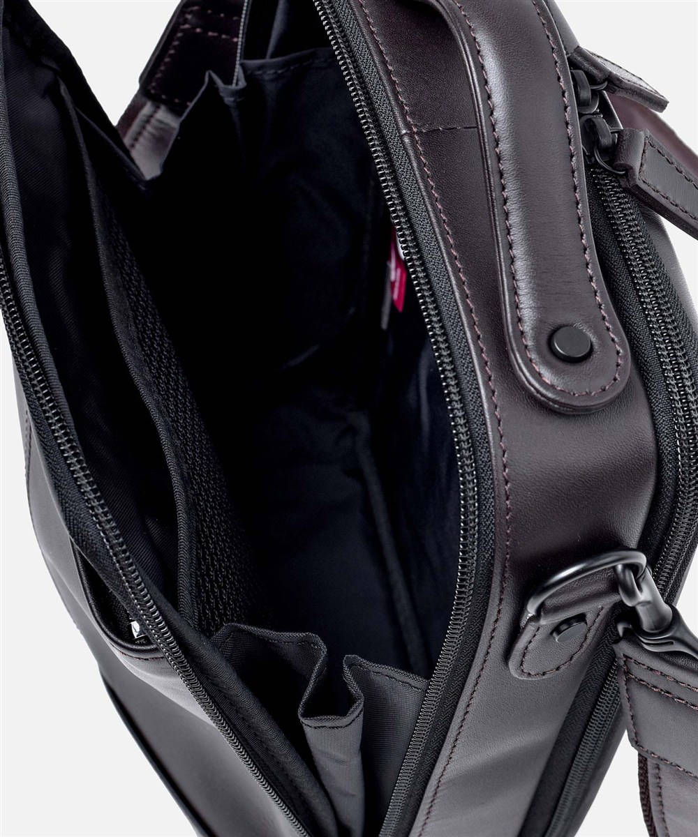 カルワザ ウイングII ハンドル付 ミニレザーショルダーバッグ