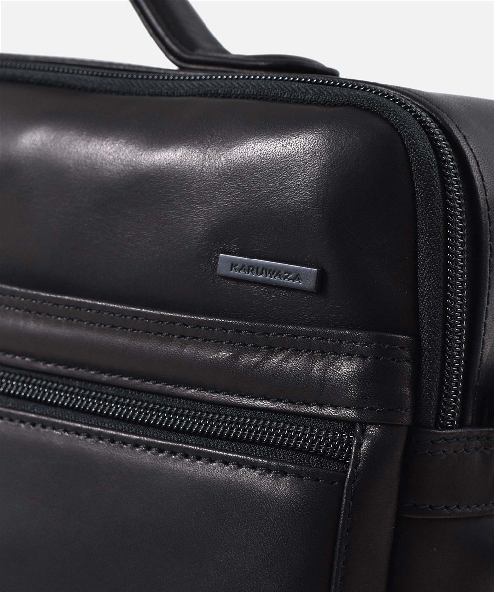 カルワザ ウイングII レザーショルダーバッグ A4