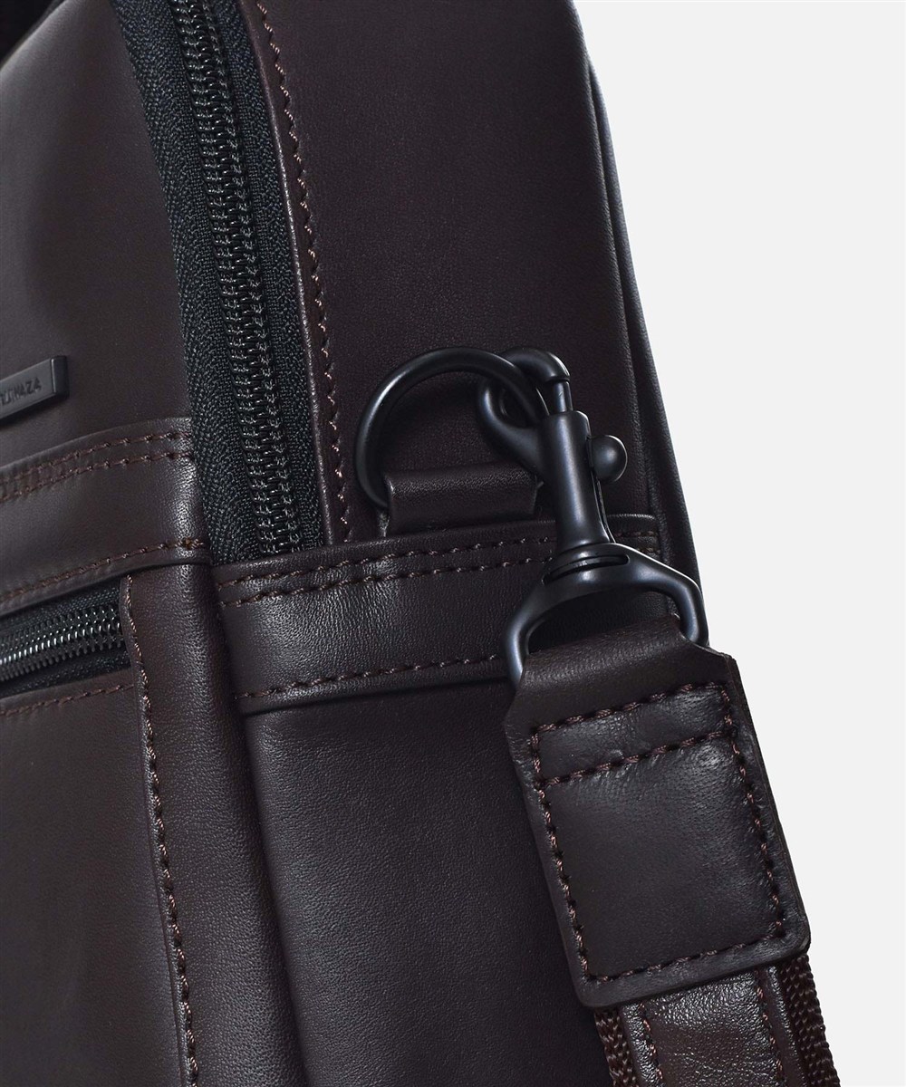 カルワザ ウイングII レザーショルダーバッグ タテ型 A4