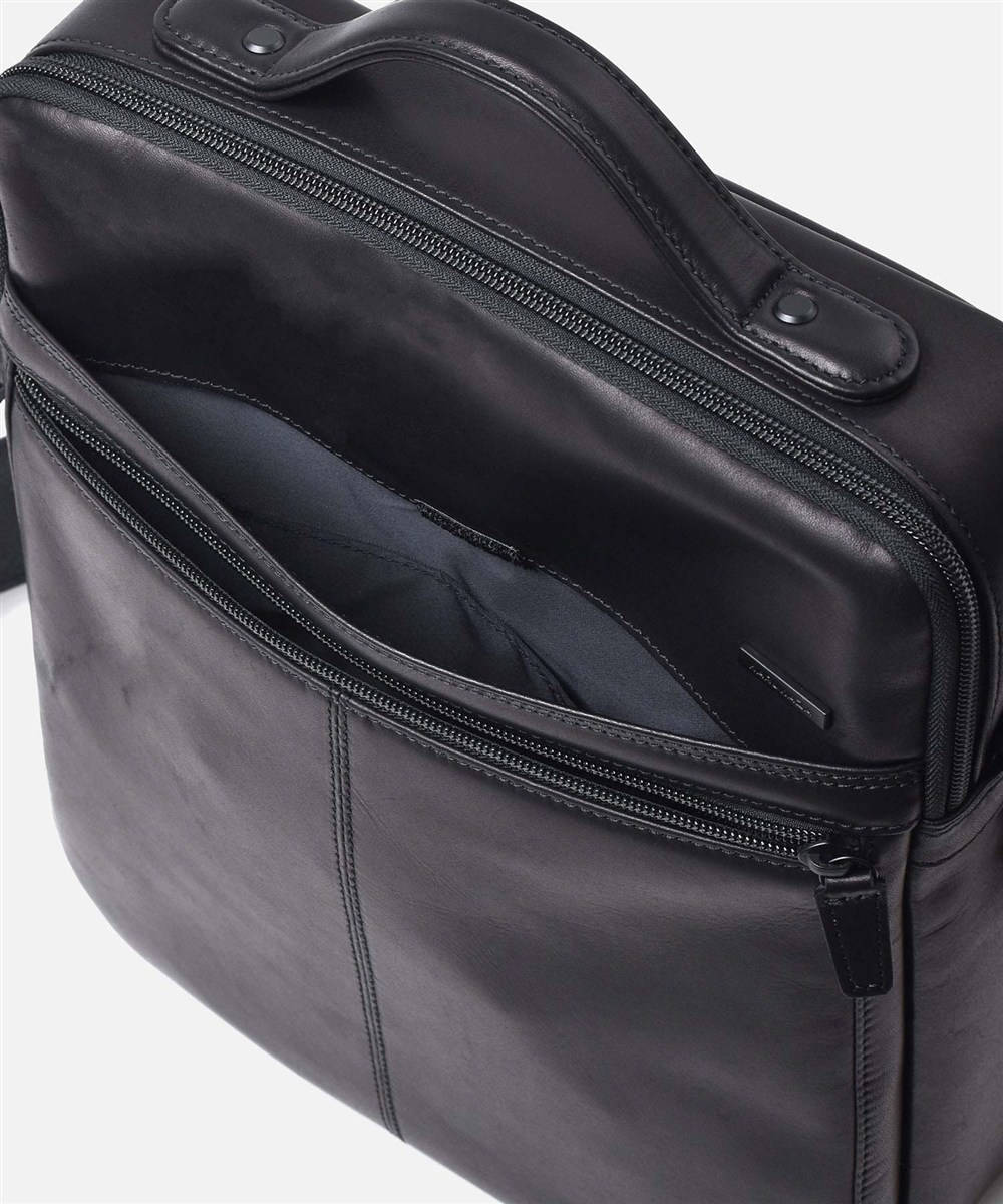 カルワザ ウイングII レザーショルダーバッグ タテ型 A4