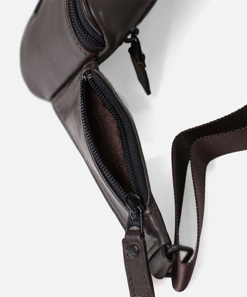 カルワザ ウイングII レザーウエストポーチ 18cm
