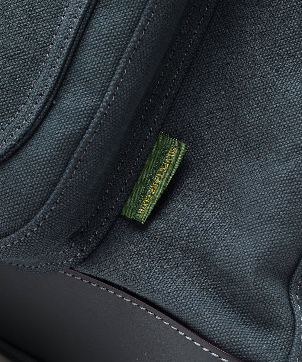 シルバーレイククラブ アハト リュック A4