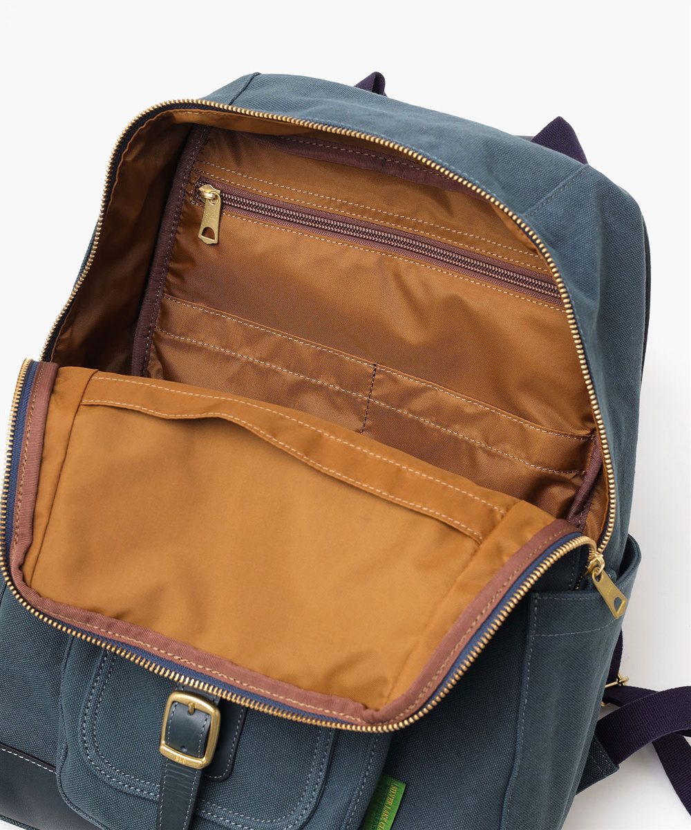 シルバーレイククラブ アハト リュック A4