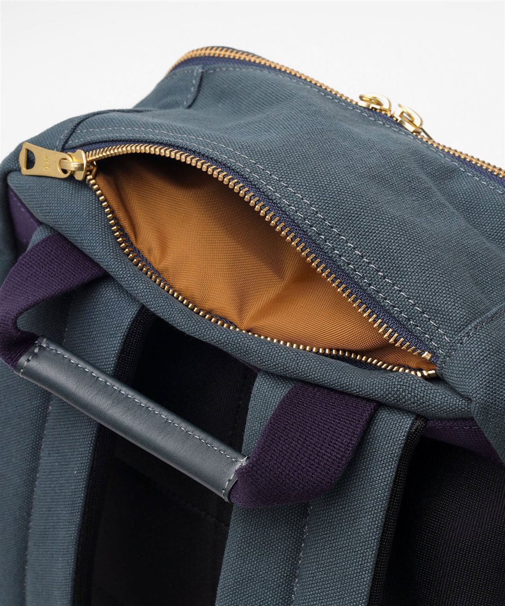 シルバーレイククラブ アハト リュック A4