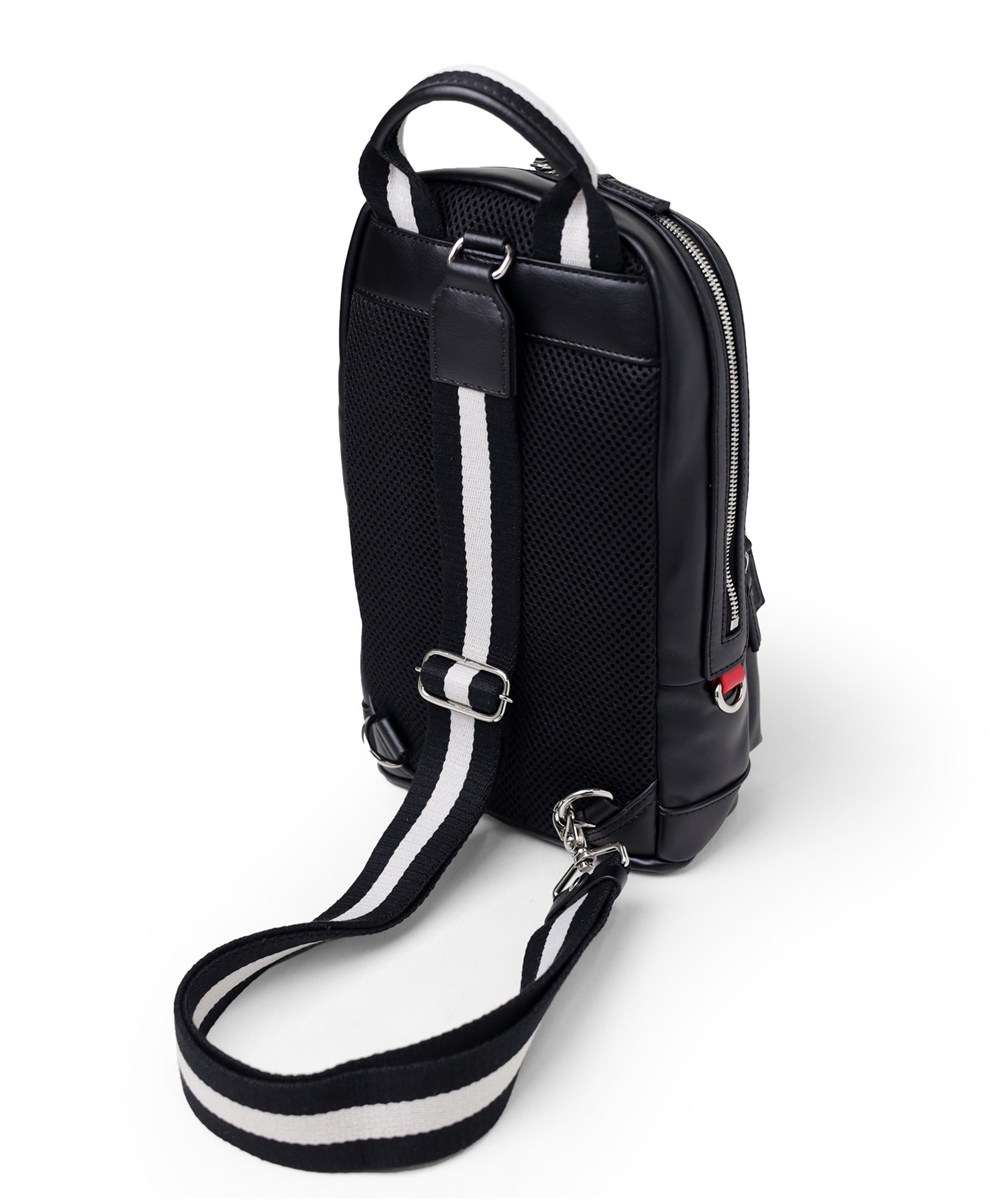 ミラ・ミラン ロッソ ワンショルダーバッグ