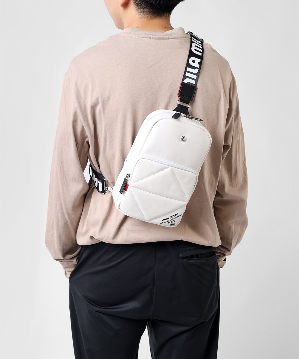 ミラ・ミラン テトラ ワンショルダーバッグ