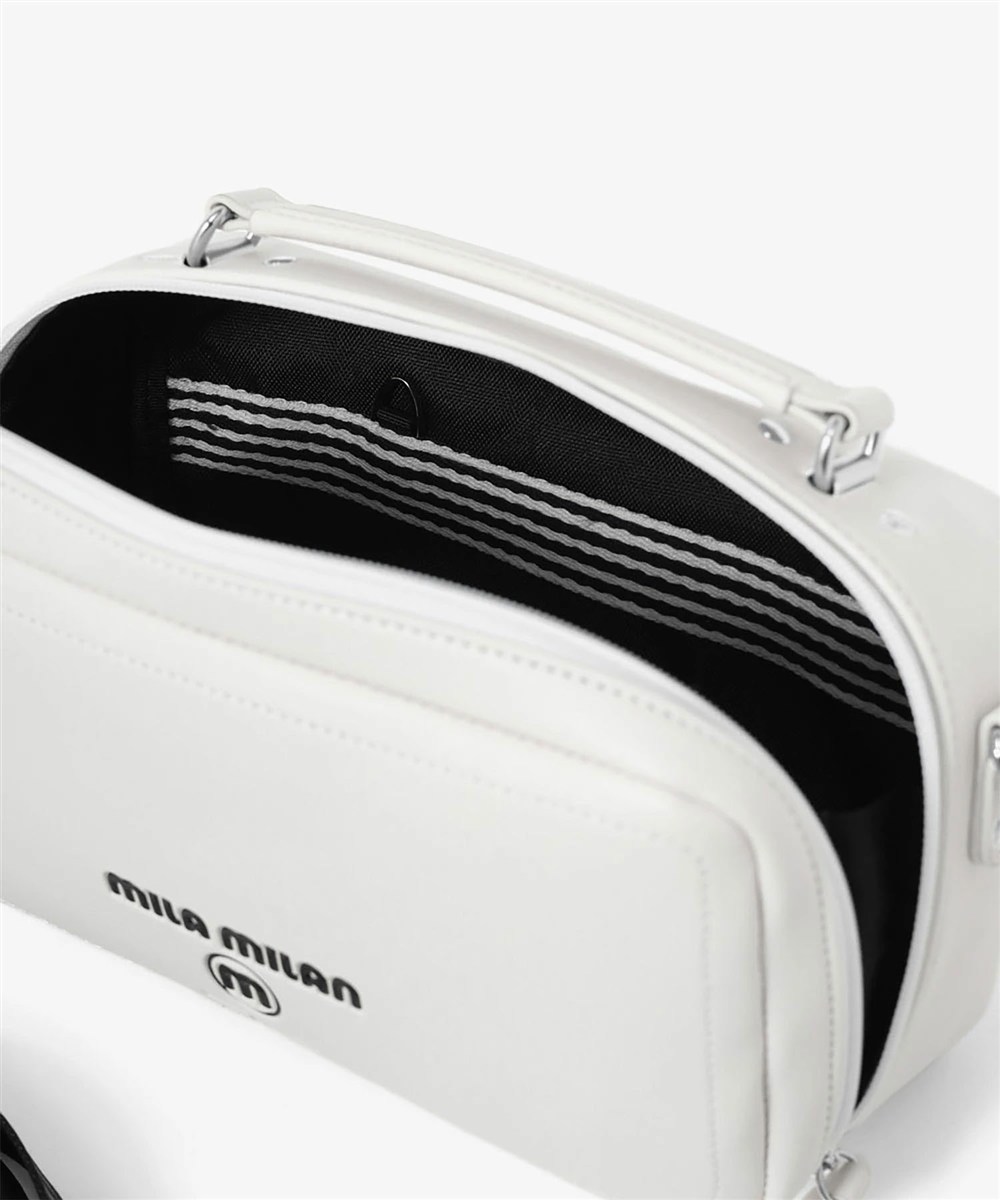 ミラ・ミラン オット ショルダーバッグ