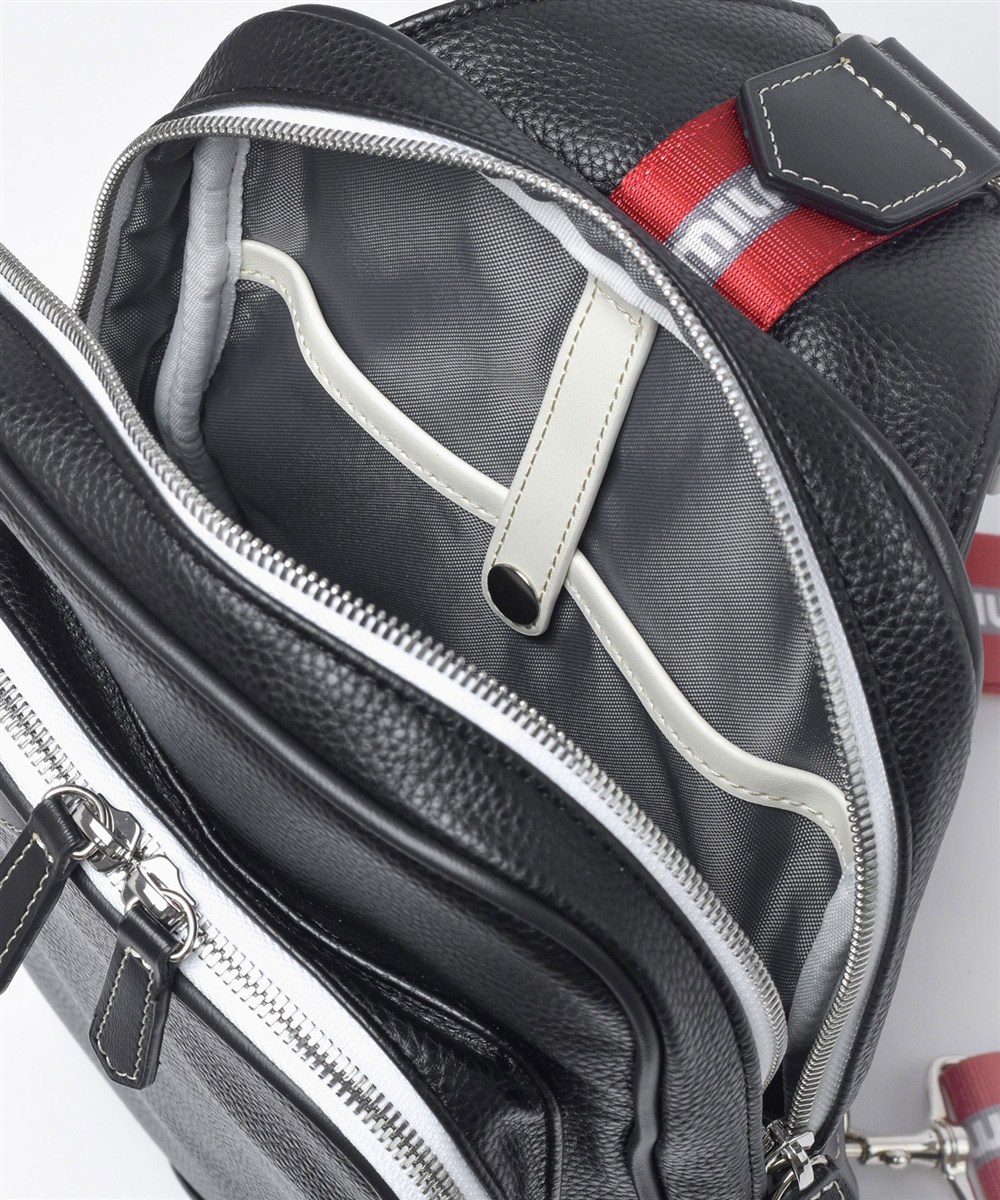 ミラ・ミラン トラスト ワンショルダーバッグ