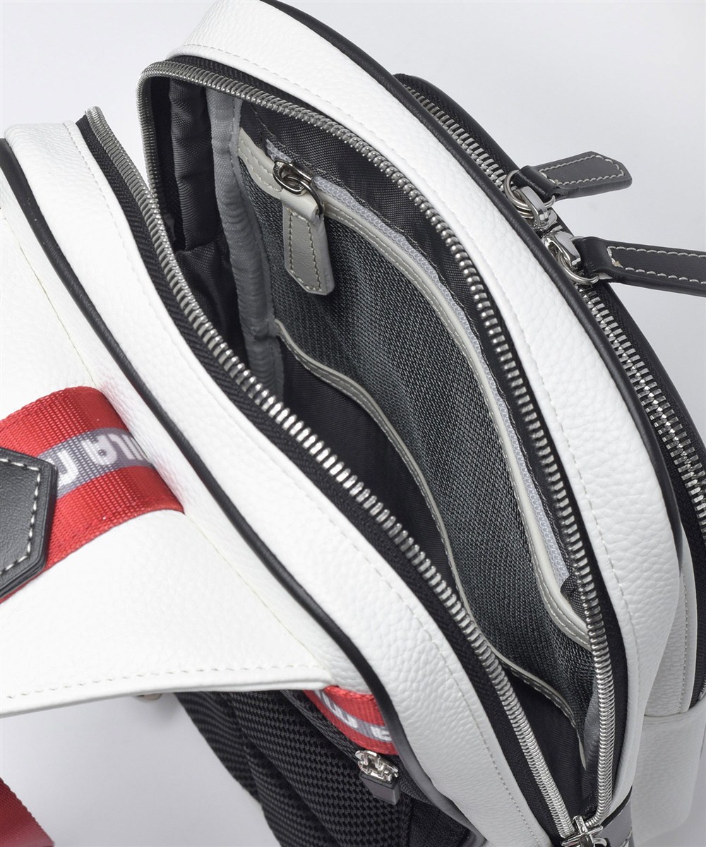 ミラ・ミラン トラスト ワンショルダーバッグ