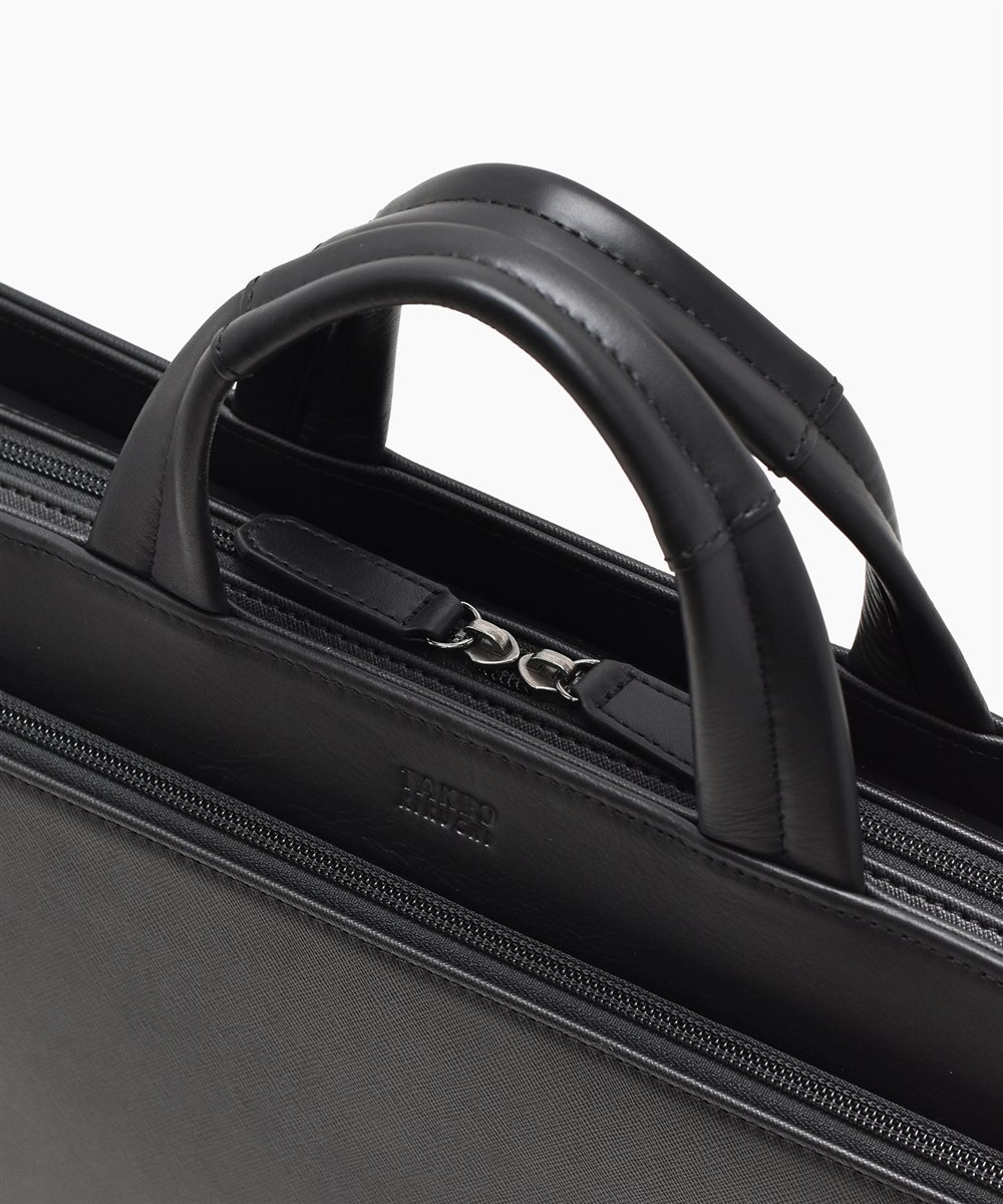 タケオキクチ ナビ ビジネスバッグ A4