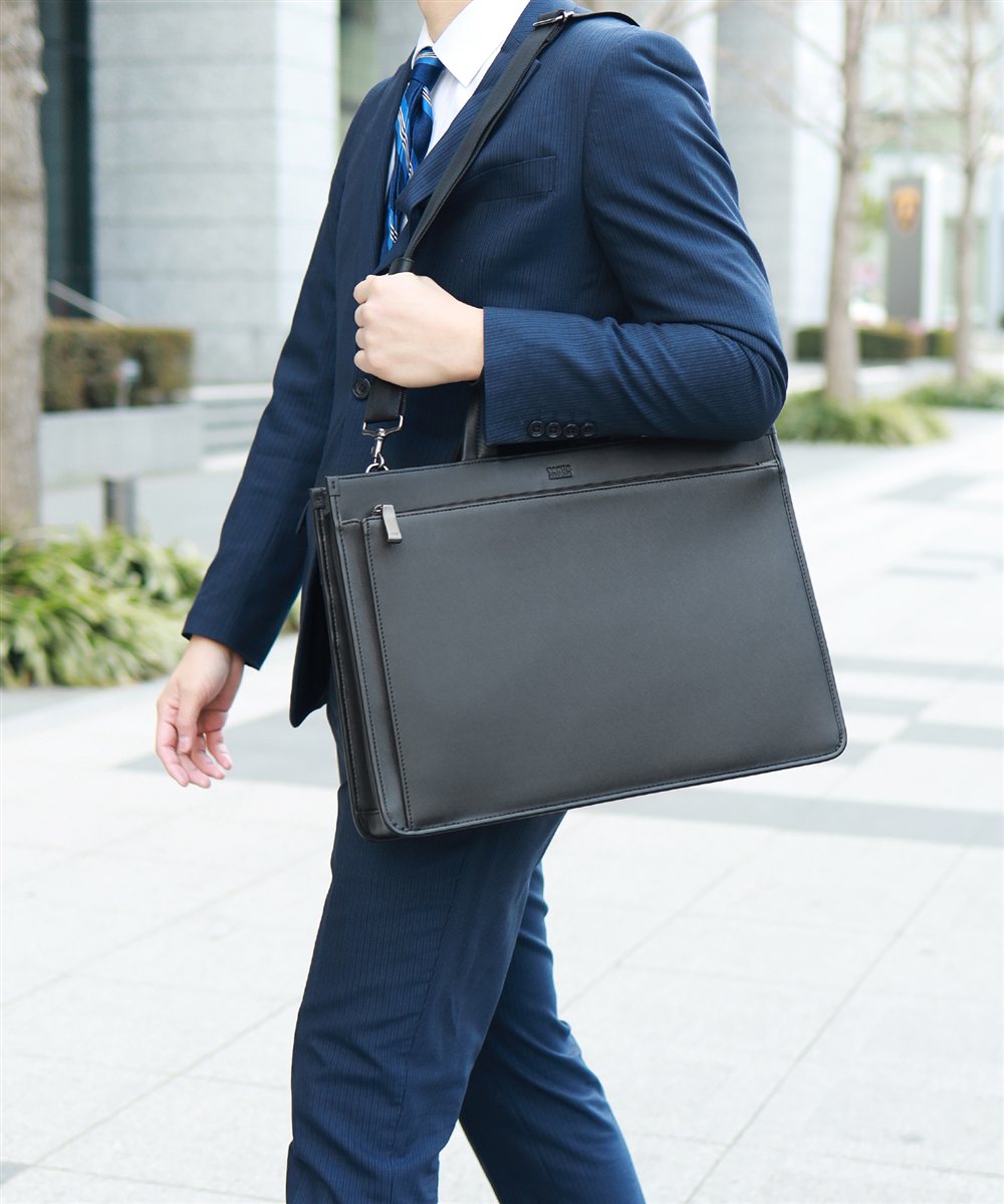 タケオキクチ ナビ ビジネスバッグ B4 【2025年夏 / 日本テレビ日曜ドラマ使用商品】