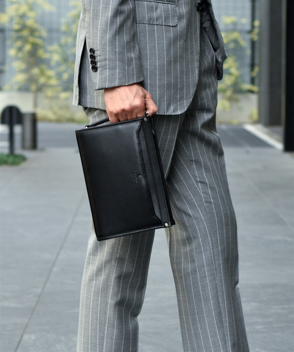 ランバン コレクション ニューフロー レザークラッチバッグ 24cm