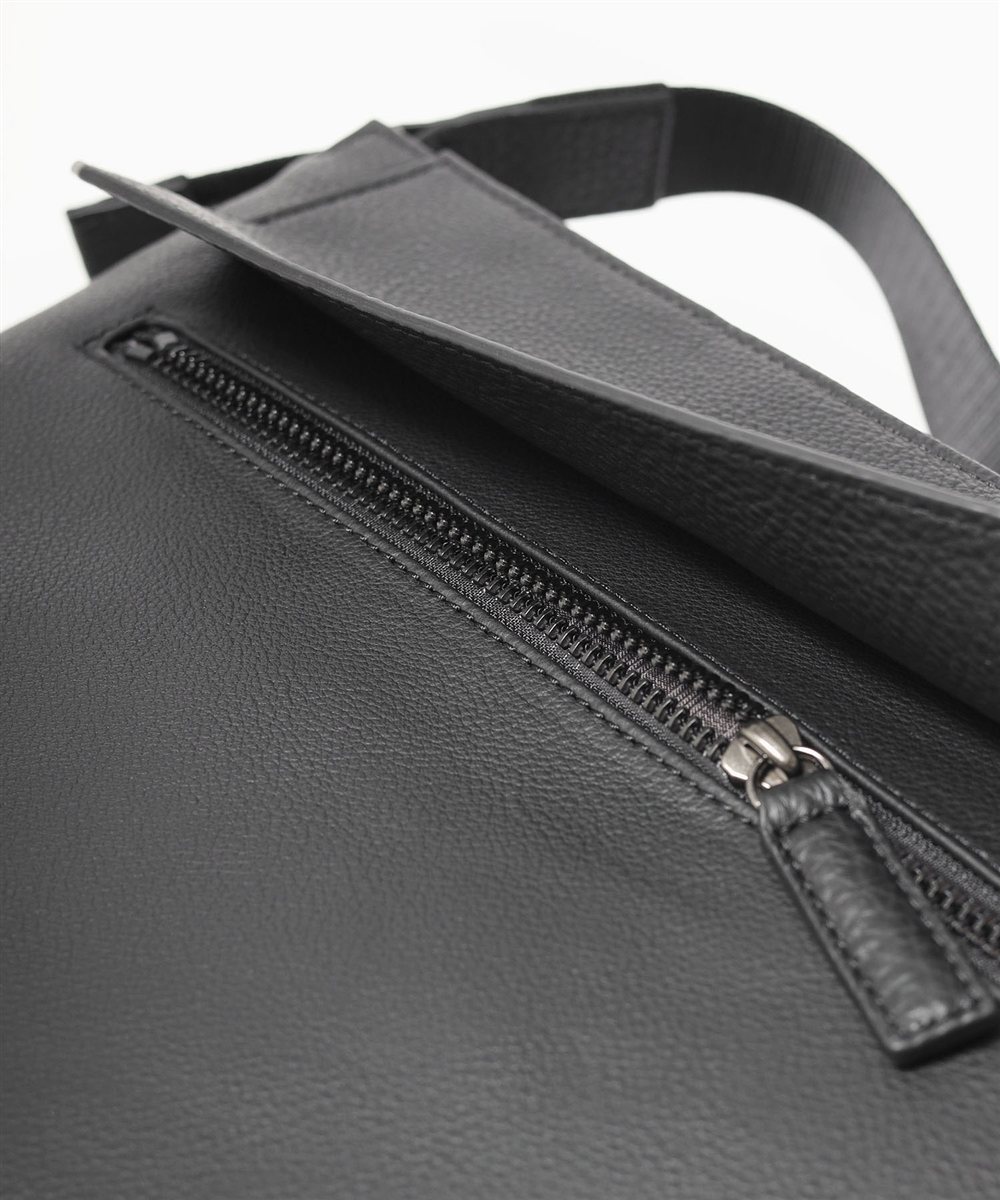 ランバン コレクション カンヌ レザーショルダーバッグ A4