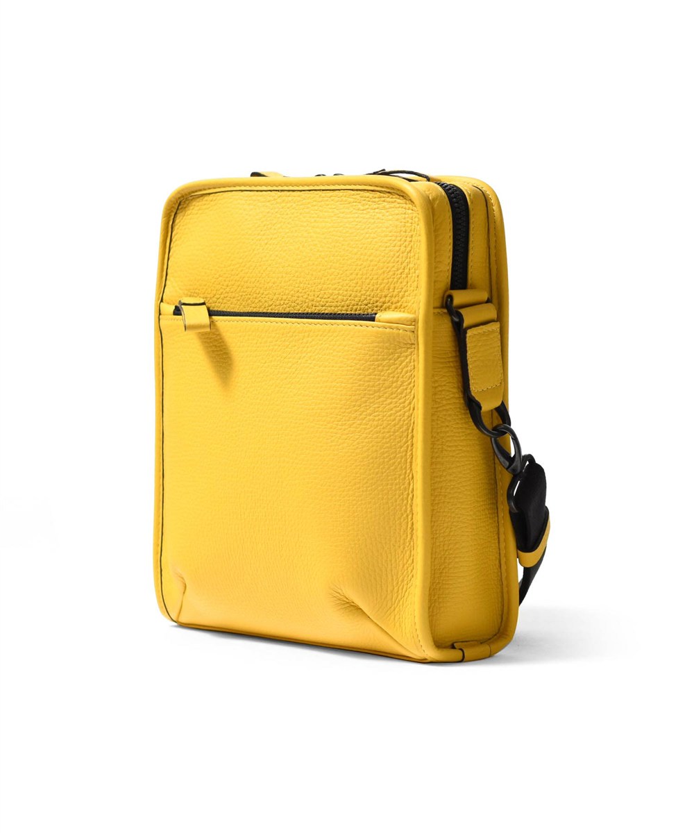 ミラ・ショーン バル レザーショルダーバッグ