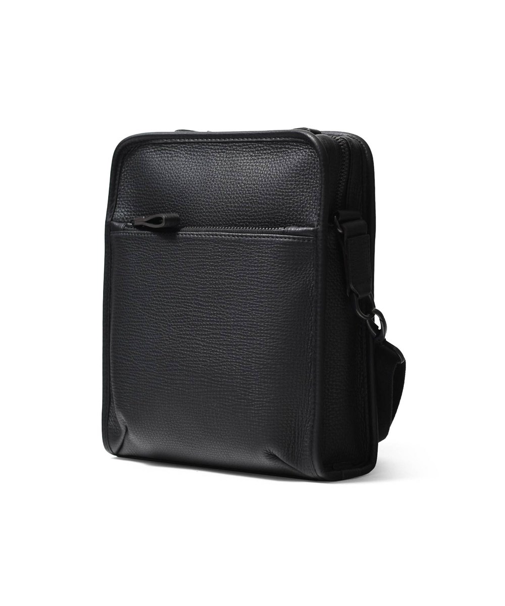 ミラ・ショーン バル レザーショルダーバッグ