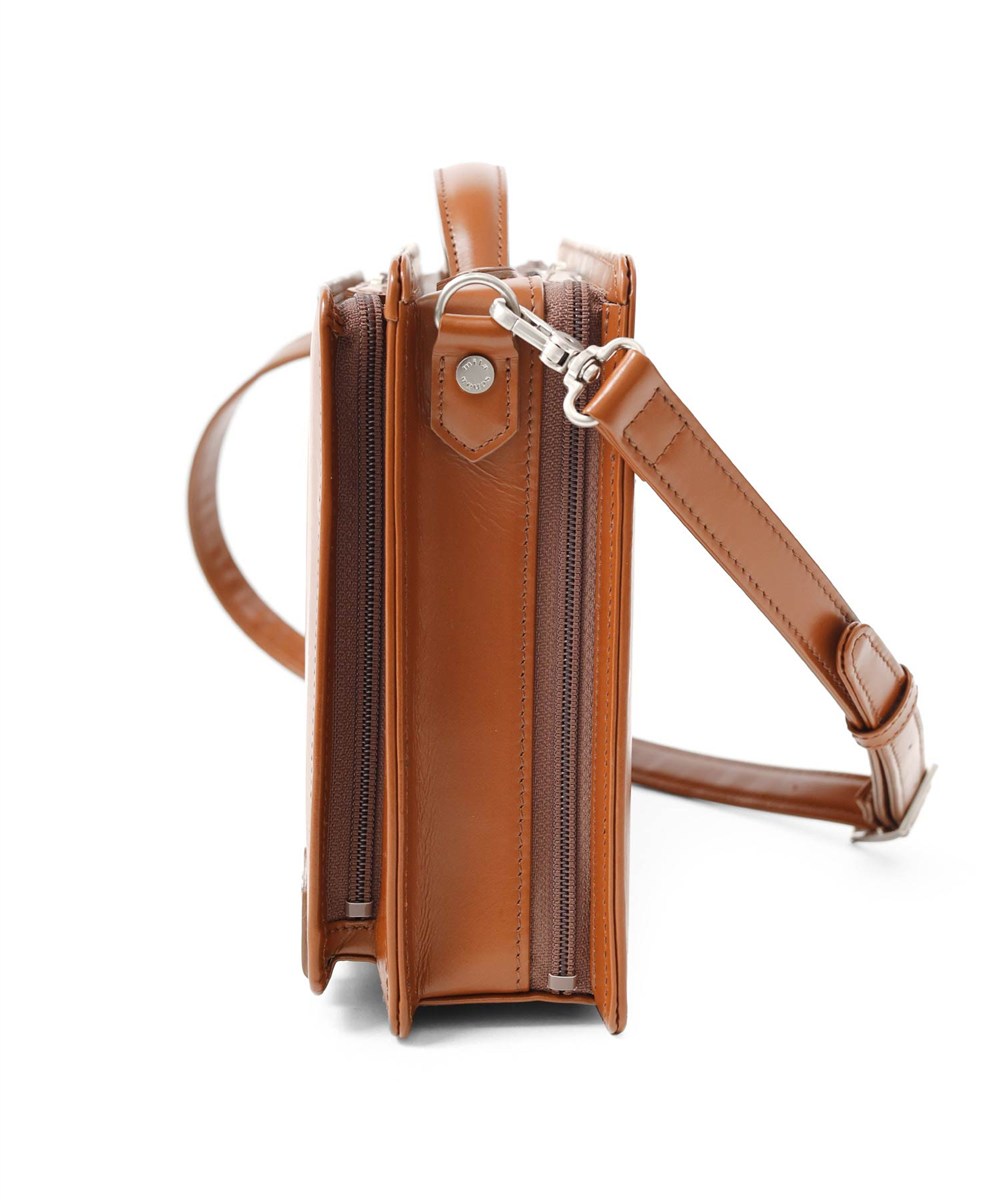 ミラ・ショーン ニュートレノ レザーショルダーバッグ B5ジャスト