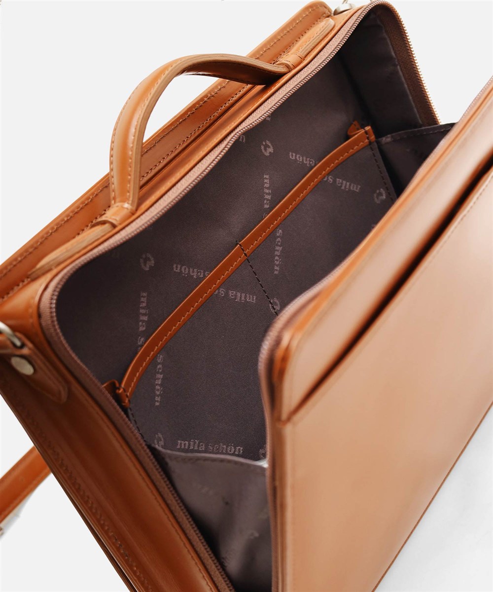 ミラ・ショーン ニュートレノ レザーショルダーバッグ B5ジャスト