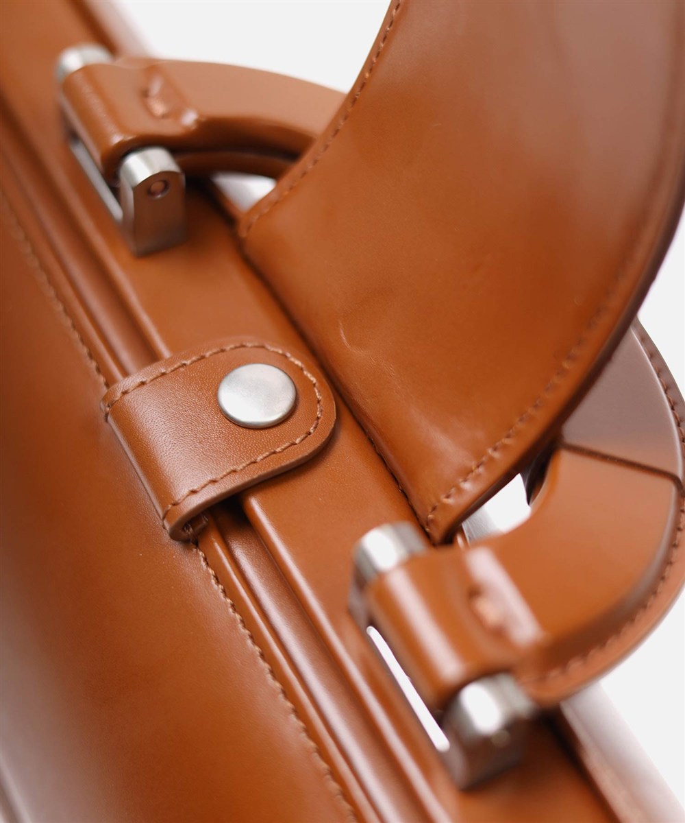 ミラ・ショーン ニュートレノ レザーダレスバッグ B4