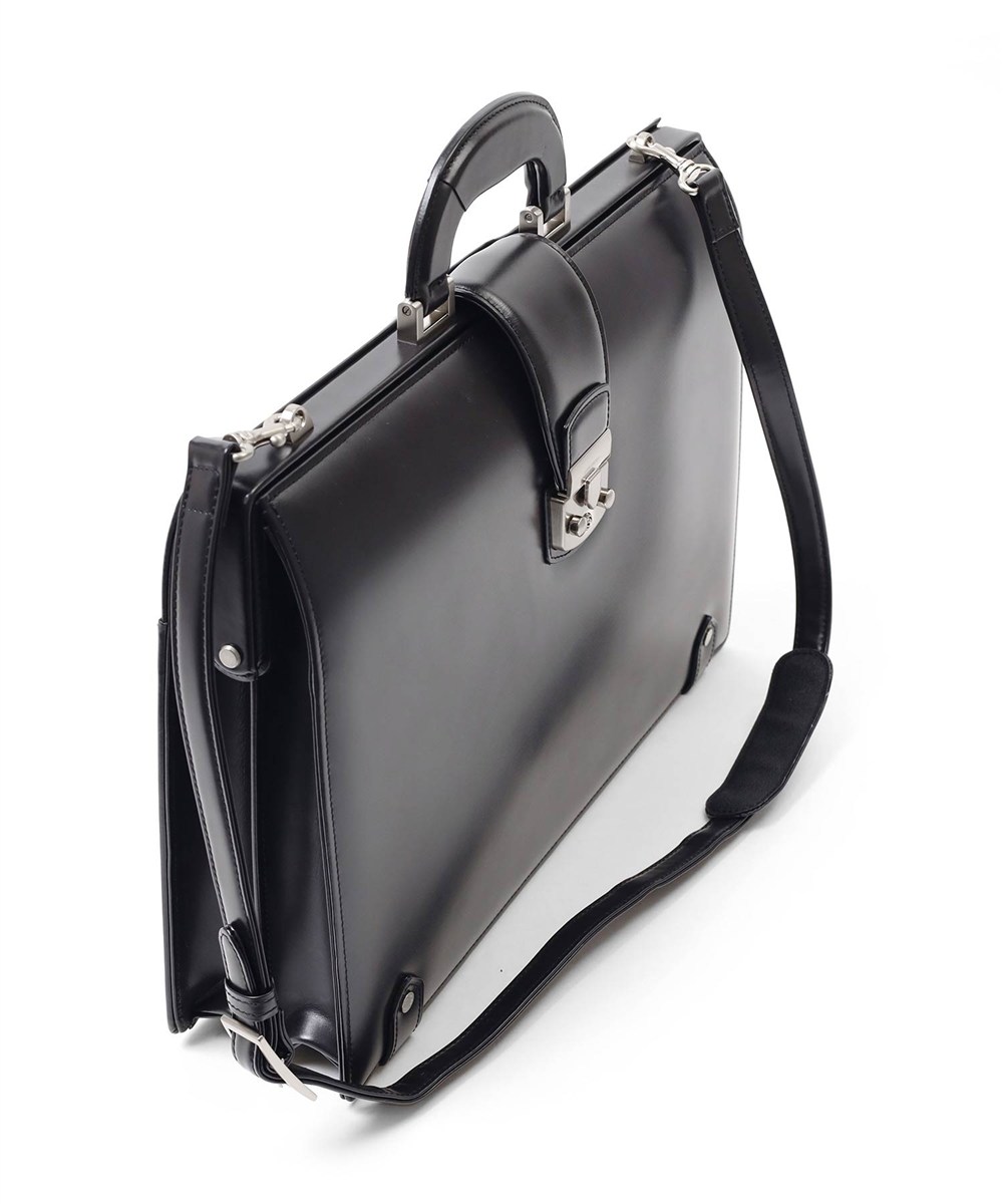 ミラ・ショーン ニュートレノ レザーダレスバッグ B4