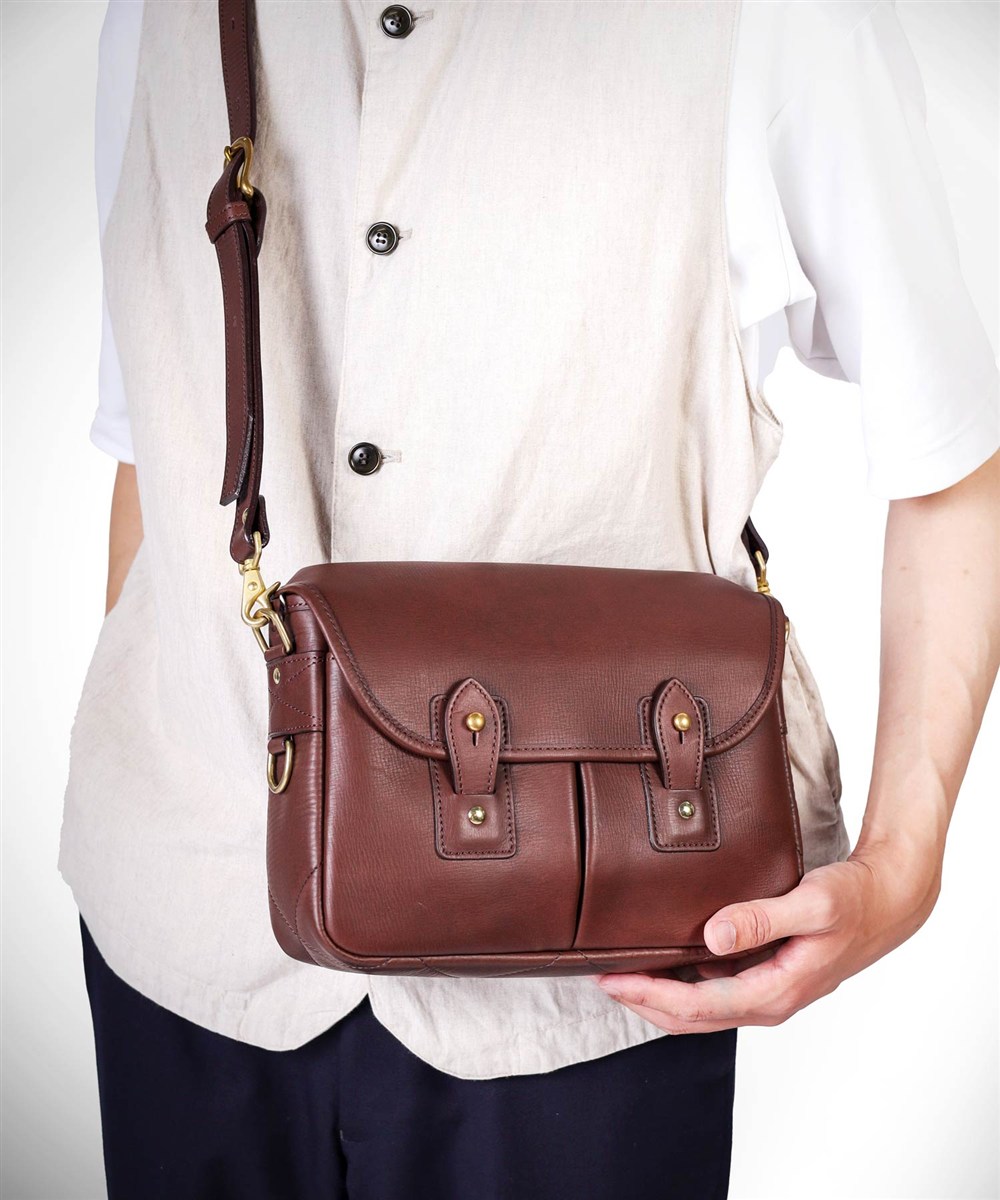 シルバーレイククラブ TEMOMI レザーショルダーバッグ